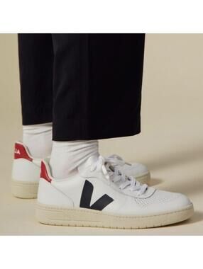 Veja V-10 Mens Leather Sneakers Size 12